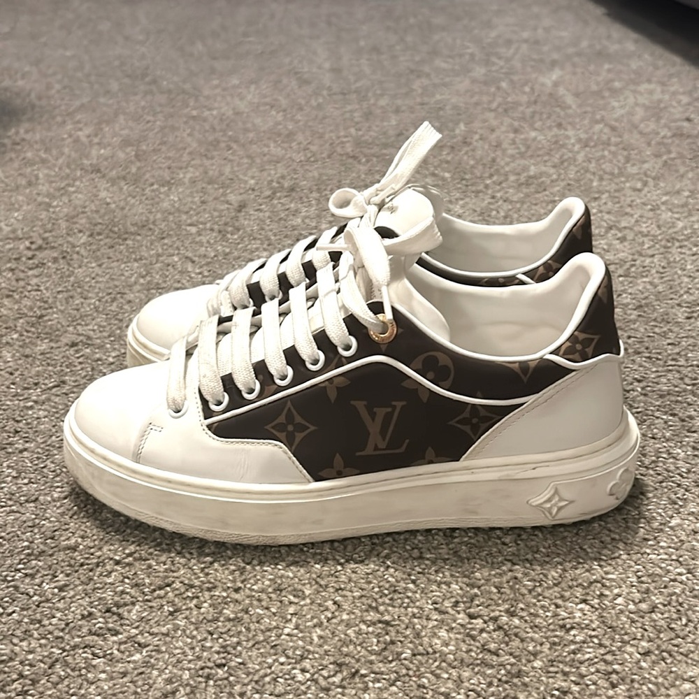 Louis Vuitton Sneakers